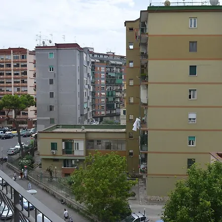 Panzió Leopardi 160 *